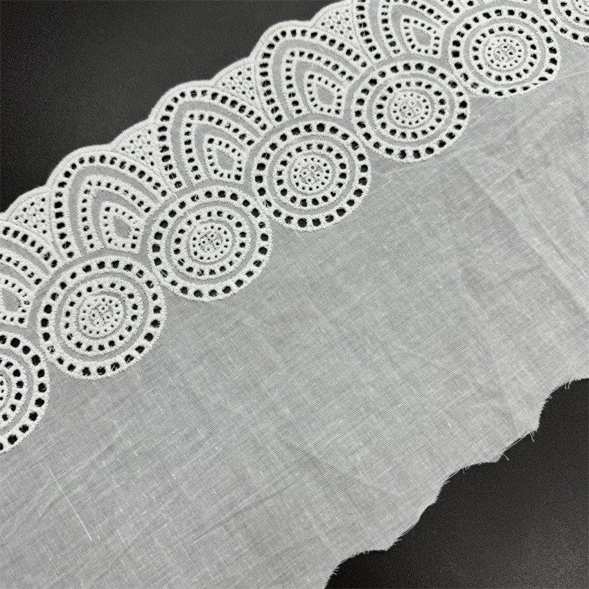 Fine woven cotton fabric carvend holes Trimming lace water soluble Embroidery border lace trim garment