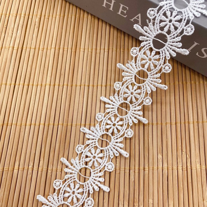 Wholesale white ribbon lace embroidered lace trim ribbon