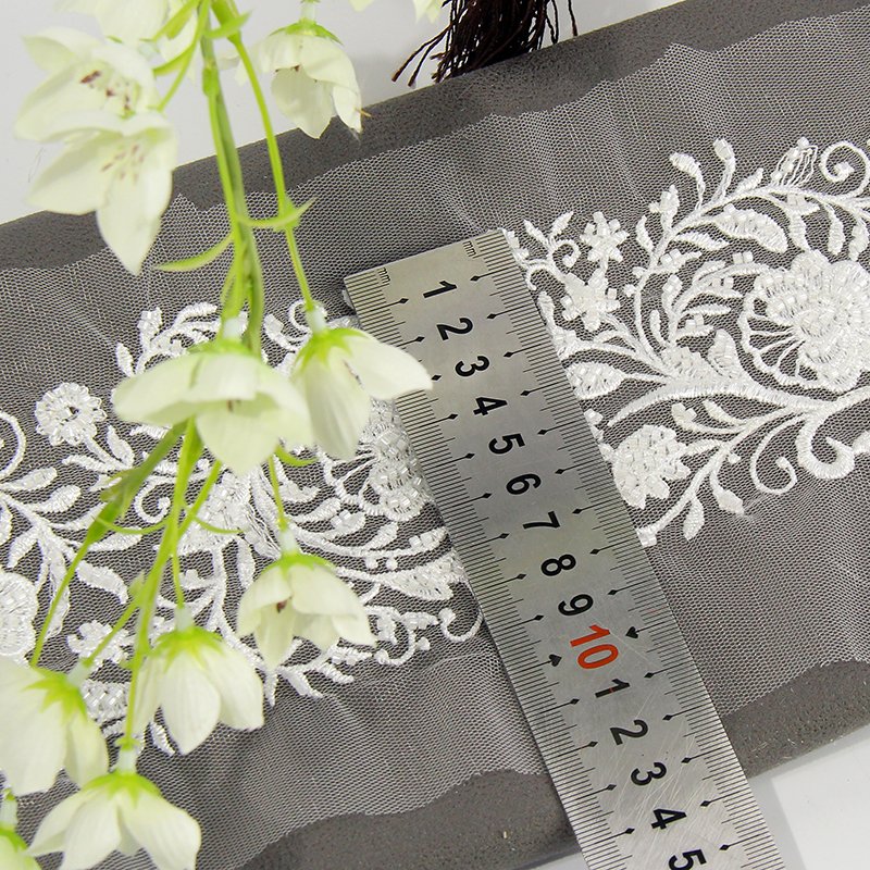 2024 new design factory wholesale heavy beads lace trim