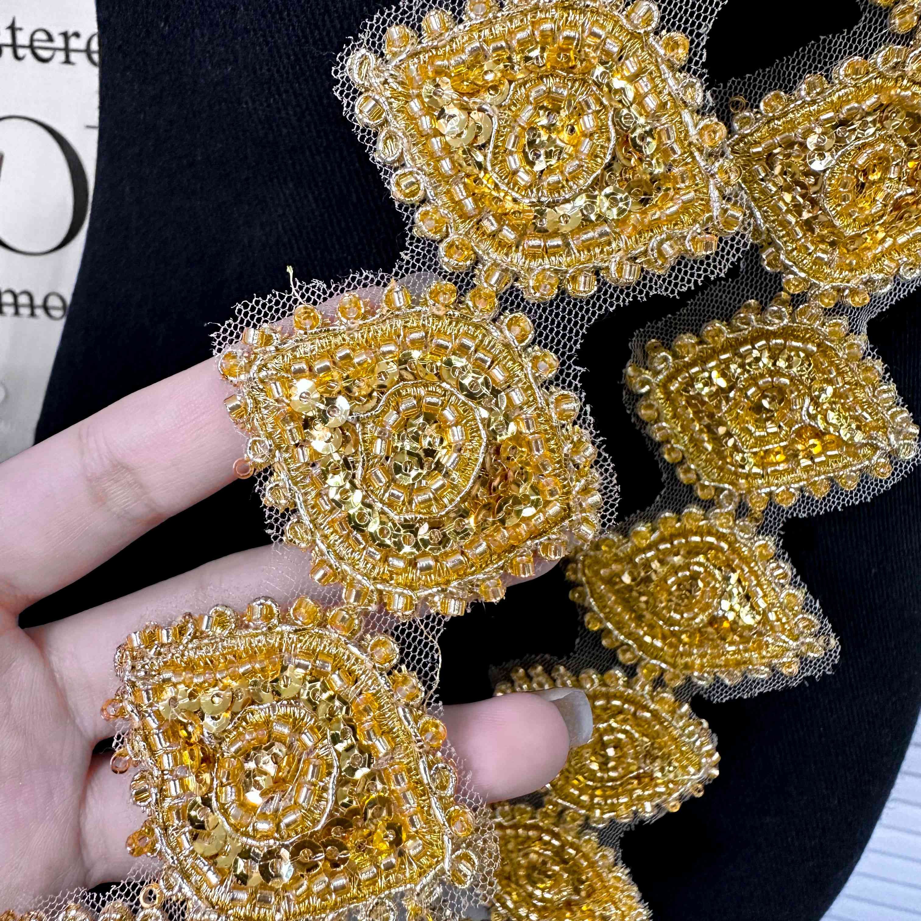 Spot bead embroidery, decorative lace, lace trim, nail bead clothing accessories, source factory
