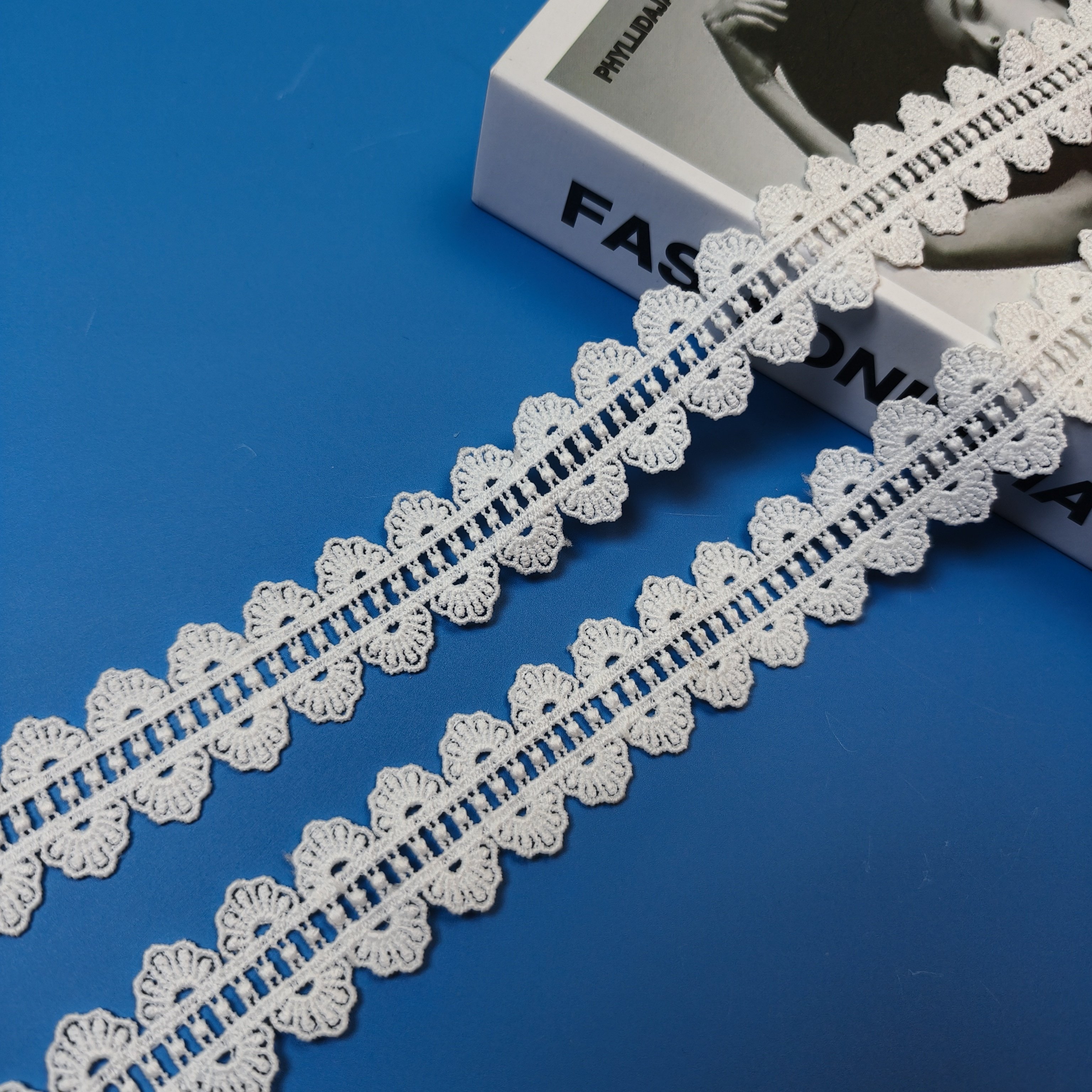 Hot Sale French Flower Trim Border Trimming Water Soluble Lace Trim