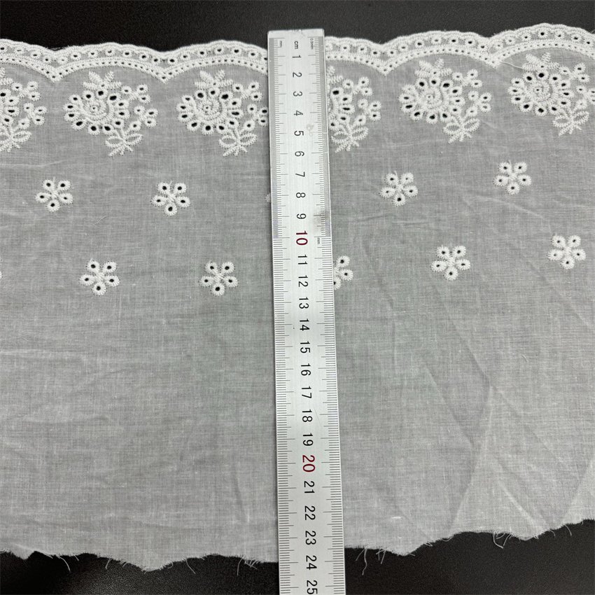 Fine woven cotton fabric carvend holes Trimming lace water soluble Embroidery border lace trim garment