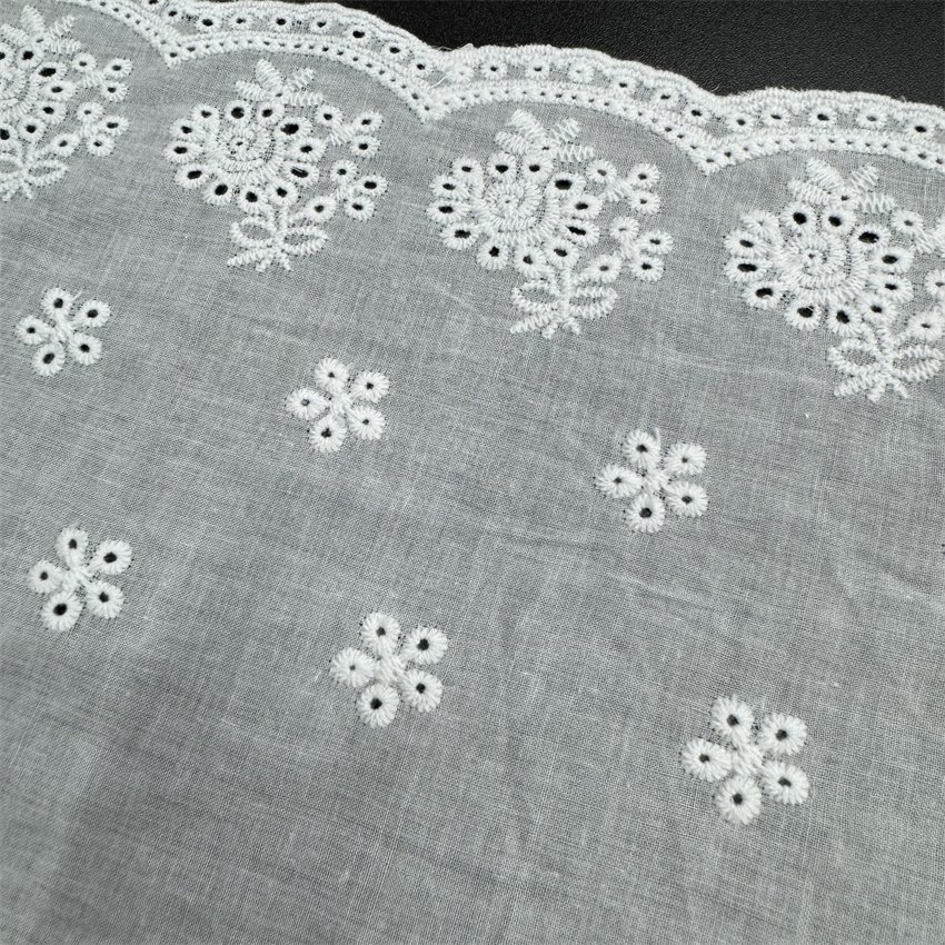 Fine woven cotton fabric carvend holes Trimming lace water soluble Embroidery border lace trim garment