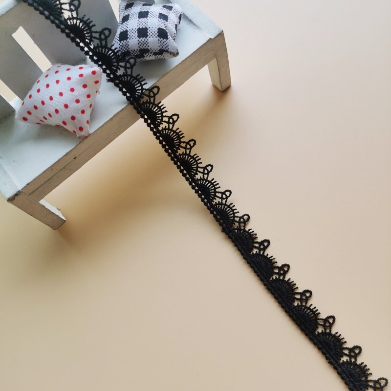 Garment Accessories Embroidery Manufacturers Hot 100% Polyester Lace White Embroidery Fabric Water Soluble Wedding Lace Trimming