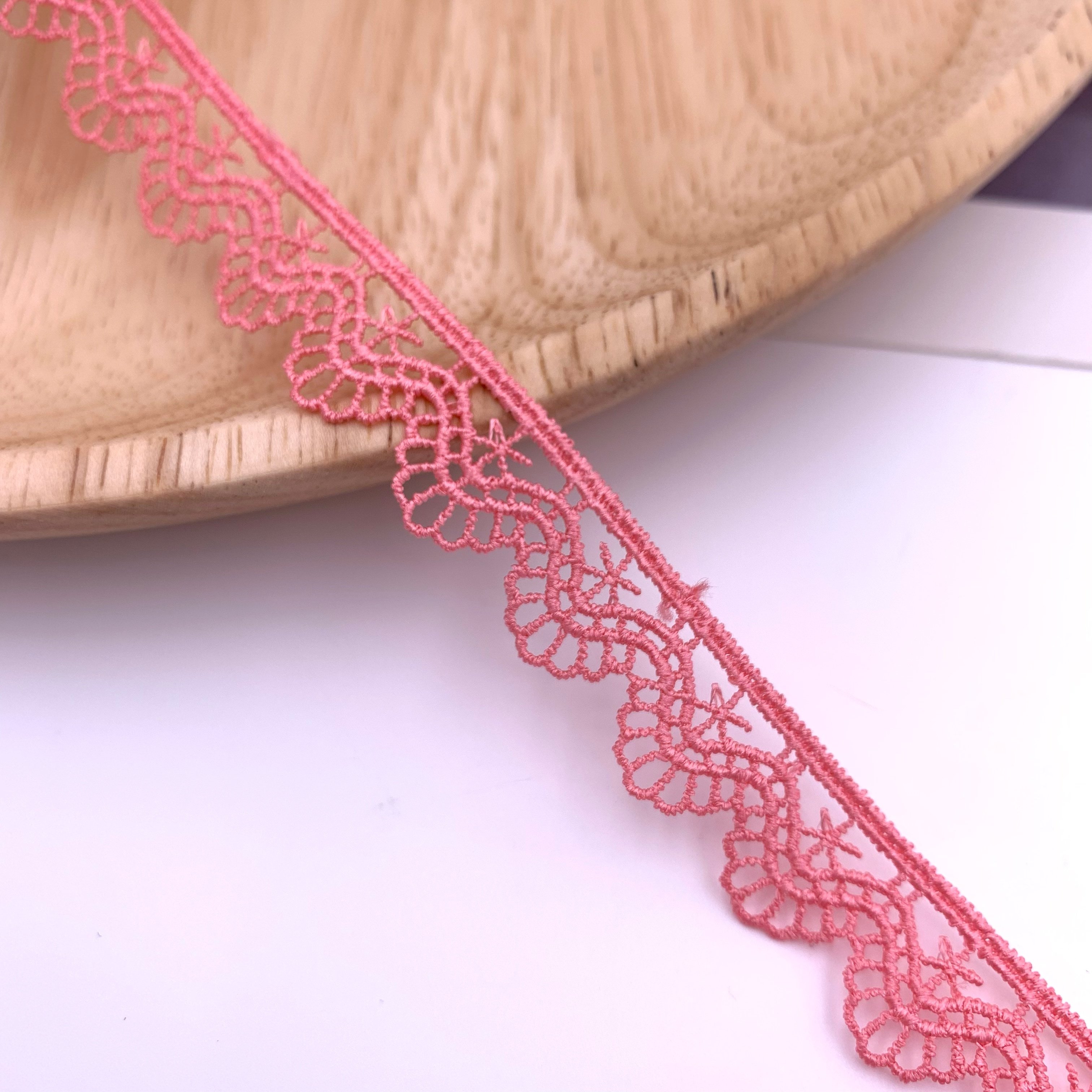 wholesale price laces colors embroidery water soluble guipure lace trim