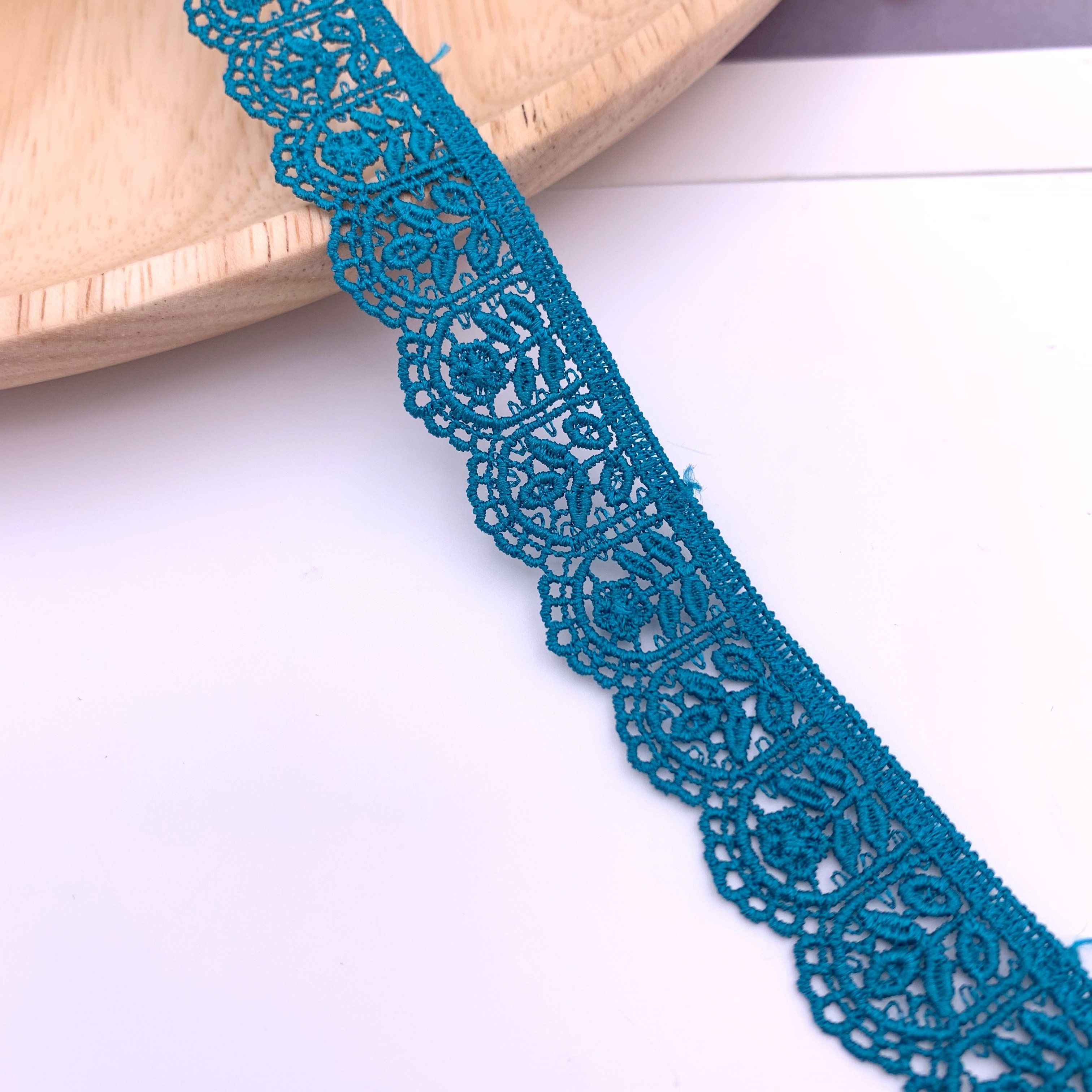 wholesale price laces colors embroidery water soluble guipure lace trim