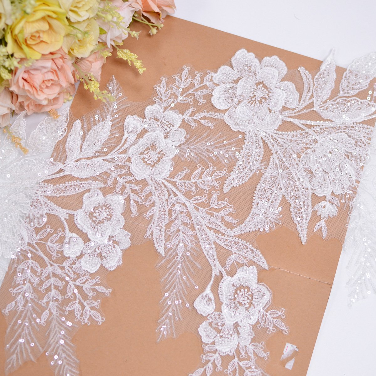 Wholesale Luxury Bridal Lace Appliqued Flower Sequins Beads Border Shiny Wedding Embroidery Flower Lace Trims