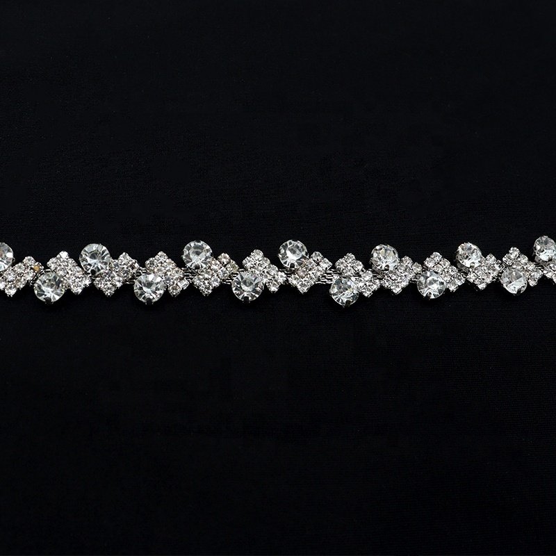 F029 Wholesale Rhinestone Chain Trimming on roll Bridal Sash Rhinestone Trim Applique Wedding Garment Accessories