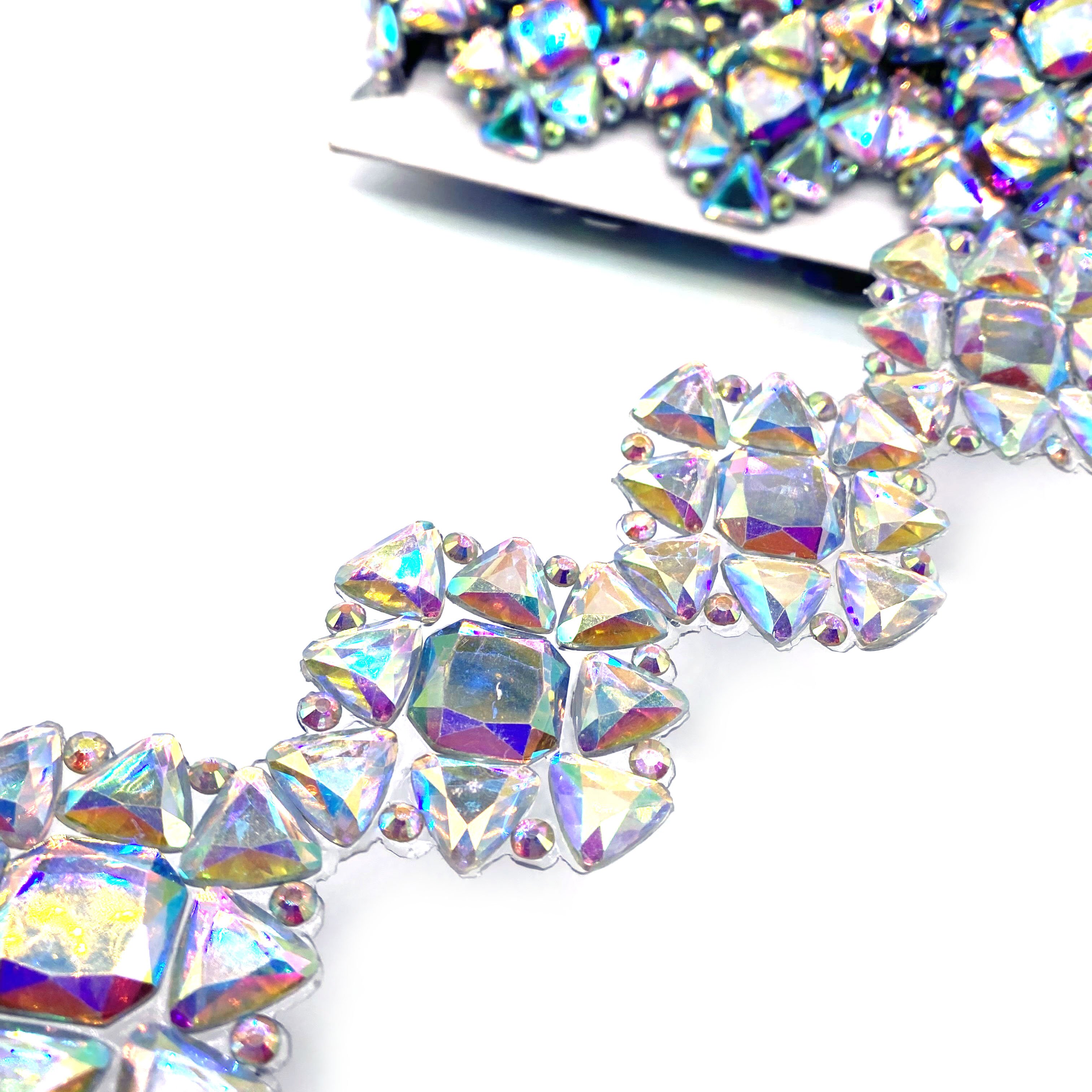 Customized Colors AB Resin Gems Trimming Iron-On Hot Fix AB Rhinestone for Shoes & Garments for Carnival Garment