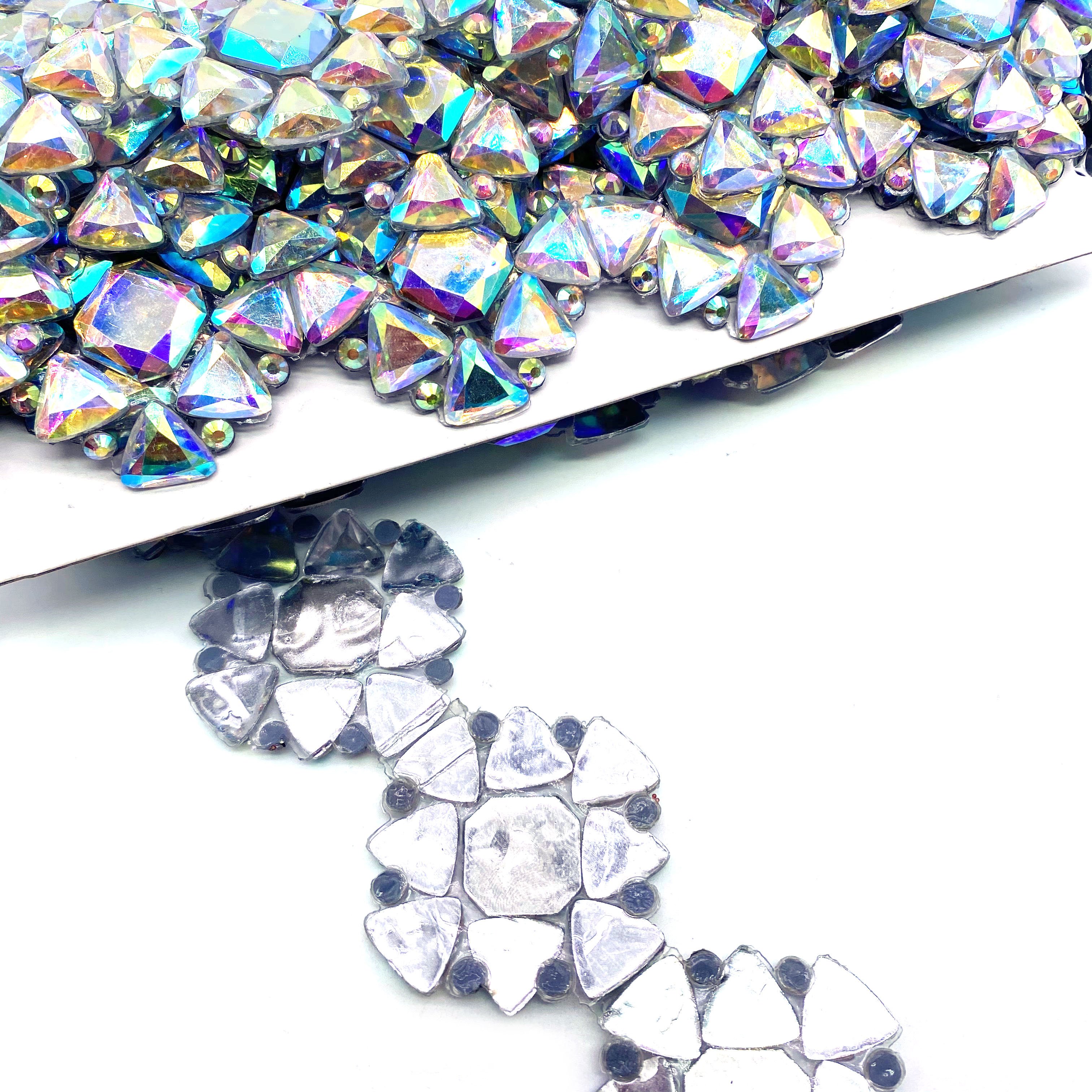 Customized Colors AB Resin Gems Trimming Iron-On Hot Fix AB Rhinestone for Shoes & Garments for Carnival Garment