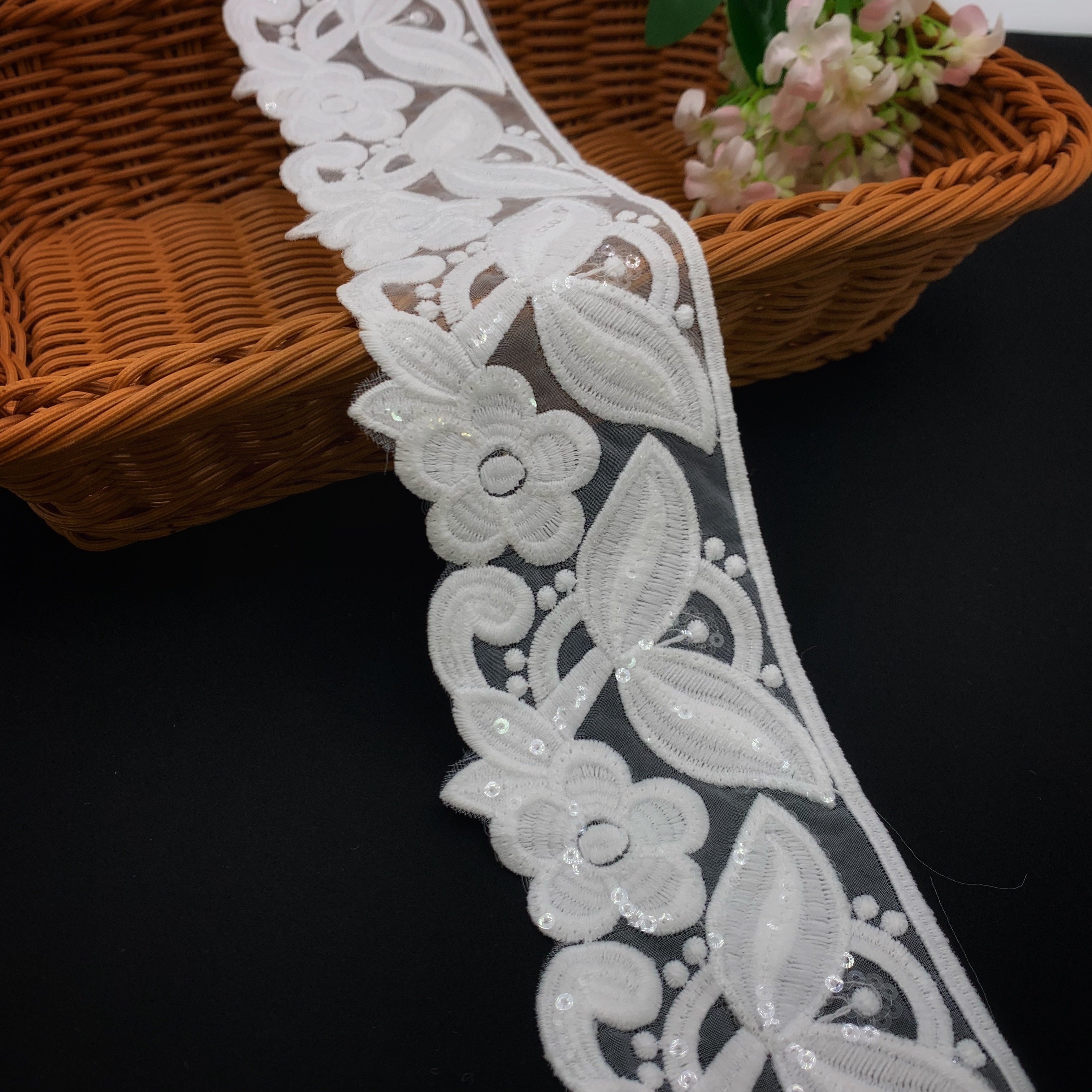 Fashion Design Embroidery 3d Flower Lace Soft Mesh Organza Sequin Lace Trim