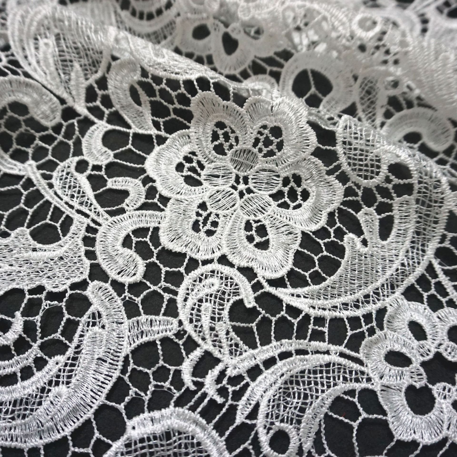 Manufacturer Wholesale Hot Sale Good Embroidery Lace Trim Free If Have Cotton Eyelet Lace Trim in Stock Water Soluble Fabric