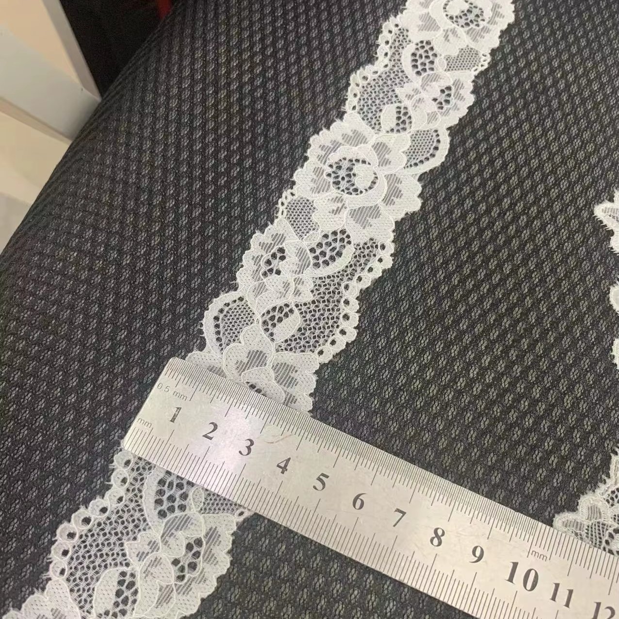 Good Quality Flower Stretch Lace Trim White Spandex Nylon Elastic Lace for Underwear
