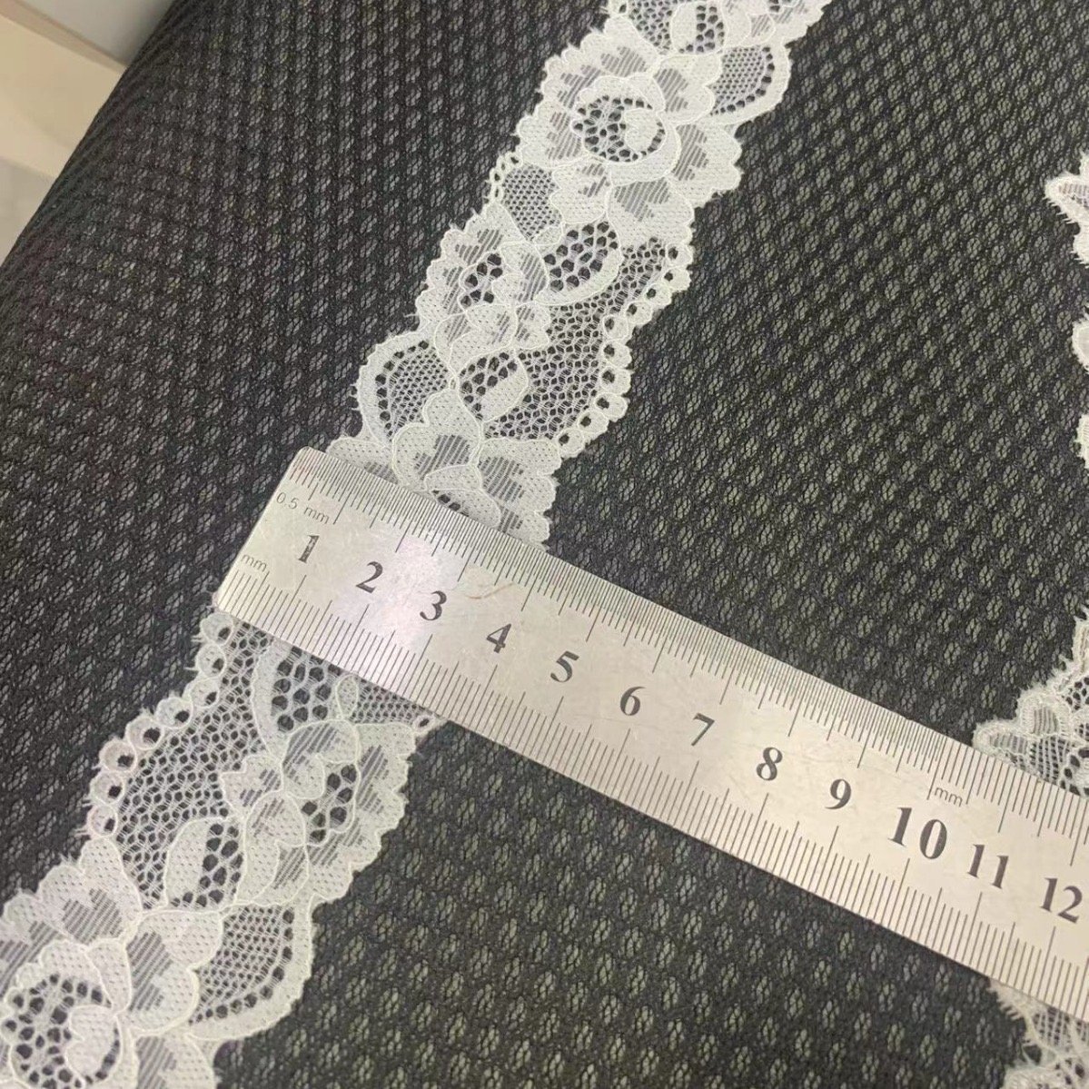Good Quality Flower Stretch Lace Trim White Spandex Nylon Elastic Lace for Underwear