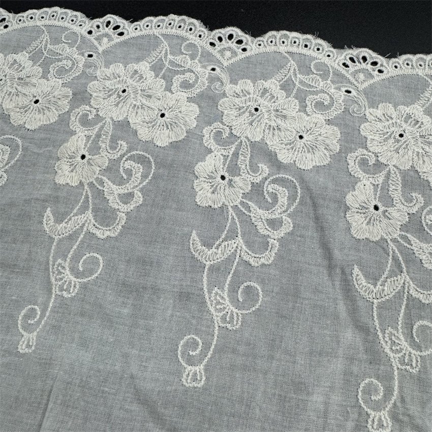 Fine woven cotton fabric carvend holes Trimming lace water soluble Embroidery border lace trim garment