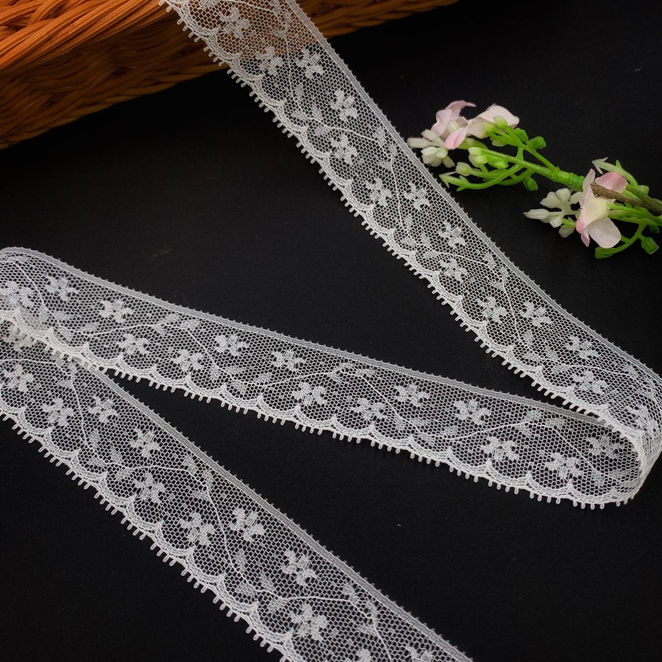 Factories Hot Selling White Mesh No Elastic Lace Nylon Lace Trim For Lingerie