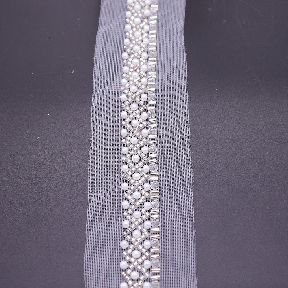 Wholesale High Quality Lace Beading Trimming Mesh Machine Embroidery Beaded Lace Trims