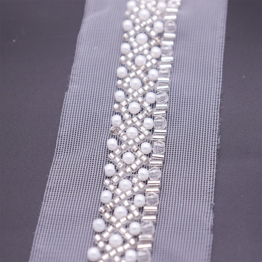 Wholesale High Quality Lace Beading Trimming Mesh Machine Embroidery Beaded Lace Trims