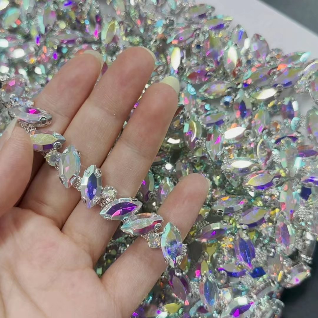 Factory Wholesale Shiny Crystal Rhinestone Trim Applique Luxury Silver Fringe Tassel Trimming 10 Yards Colorful Jewelry