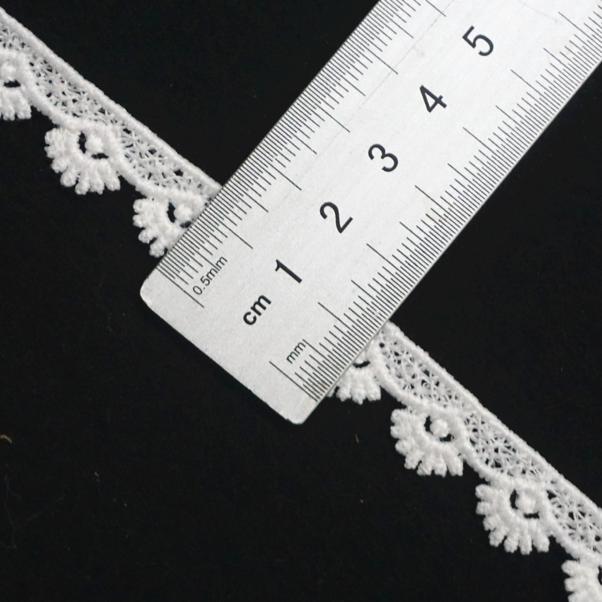 High Quality Embroidery Lace Polyester Lace Trim For Garment Accessories Decoration guipure lace 1cm