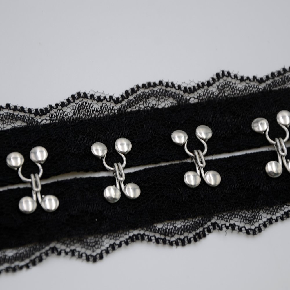 Fashion Black and White cotton hook and eye tape with lace trimming for underwear accessories
