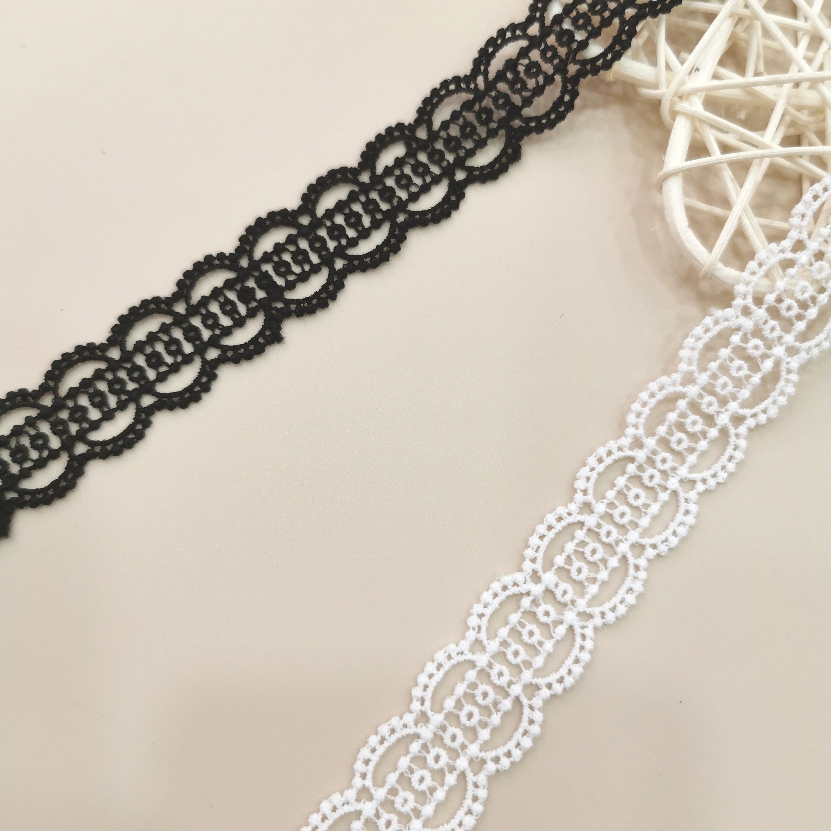 Stock Selling Hot Selling Wholesale Soft Embroidery Trimming Lace DIY Craft Sewing Dress Clothing Accessories