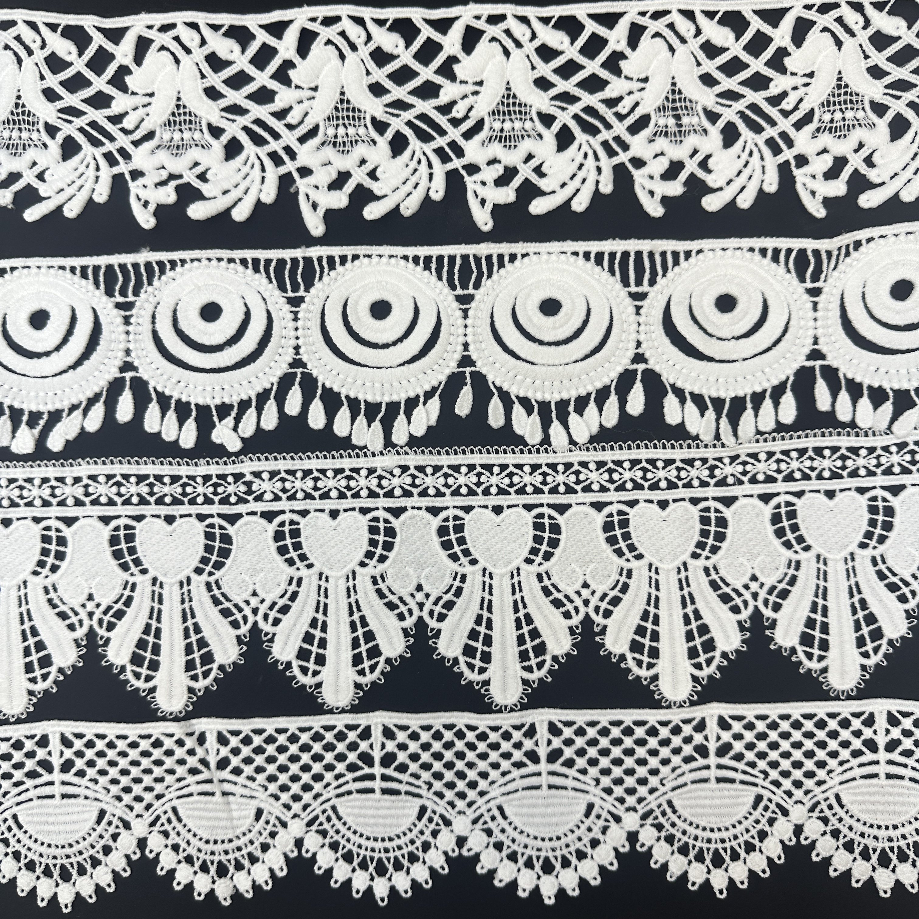 High quality wholesale spot kg milk silk Guipure white lace trim