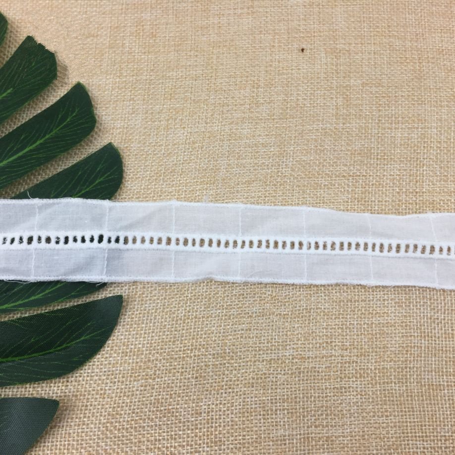 High quality new design cotton wedding lace fabrics/soluble lace trimming/Crochet Cotton cord embroidered Lace