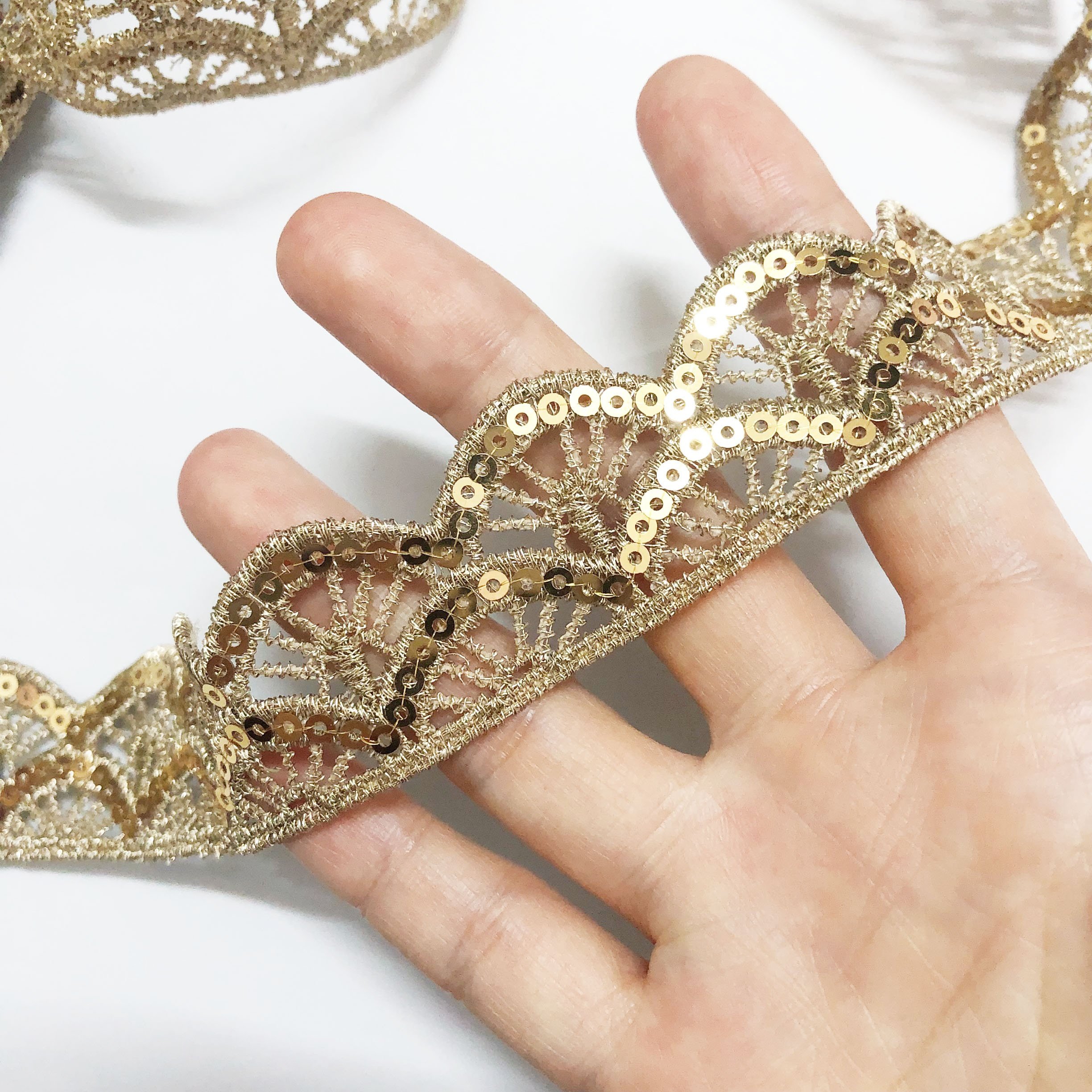 Many kinds of embroidered floral hollow out gold lace trim for clothing LT2623B