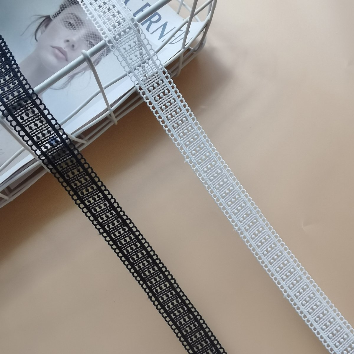 High Quality White and Black Polyester Embroidery Lace Ribbons Mesh Tulle Lace Trimming Fabric Width 2.5 cm For Dress