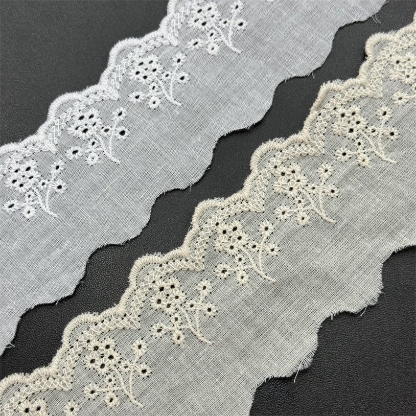 Fine woven cotton fabric carvend holes Trimming lace water soluble Embroidery border lace trim garment