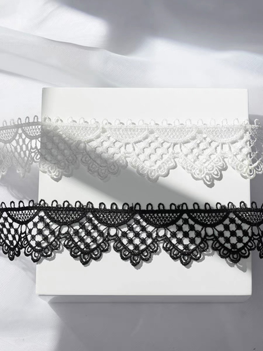 Factory prices of all kinds of lace polyester embroidery lace material decorative lace trim