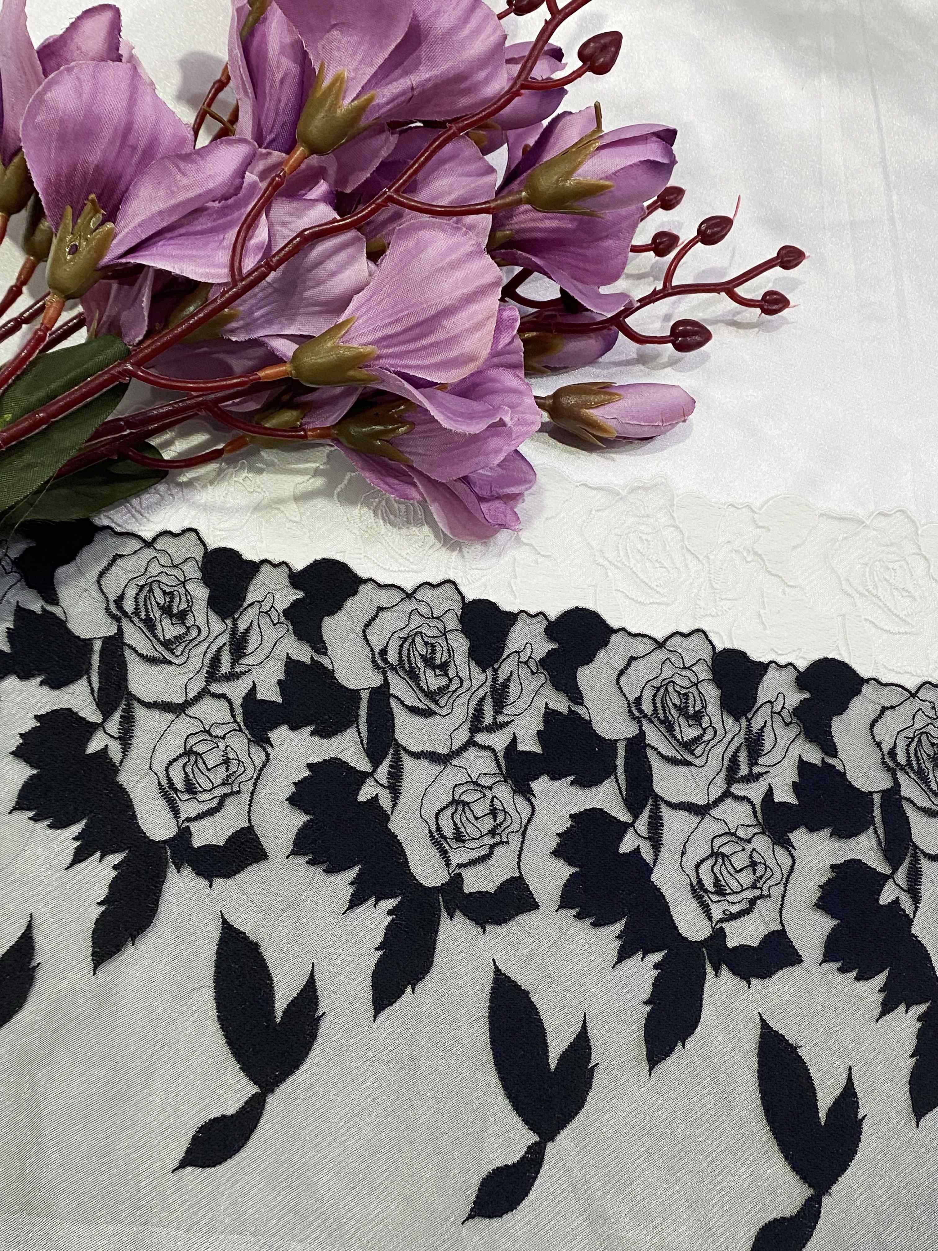 New Design Grace White Black Tulle Embroidered Lace Trim Voile Flower Embroidery Lace Fabric For Woman Lingerie