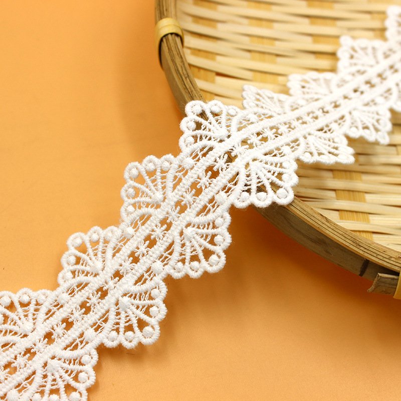 White Lace Water Soluble Wholesale 100% Polyester Embroidery Trim Floral Lace Trim White Lace For Dress