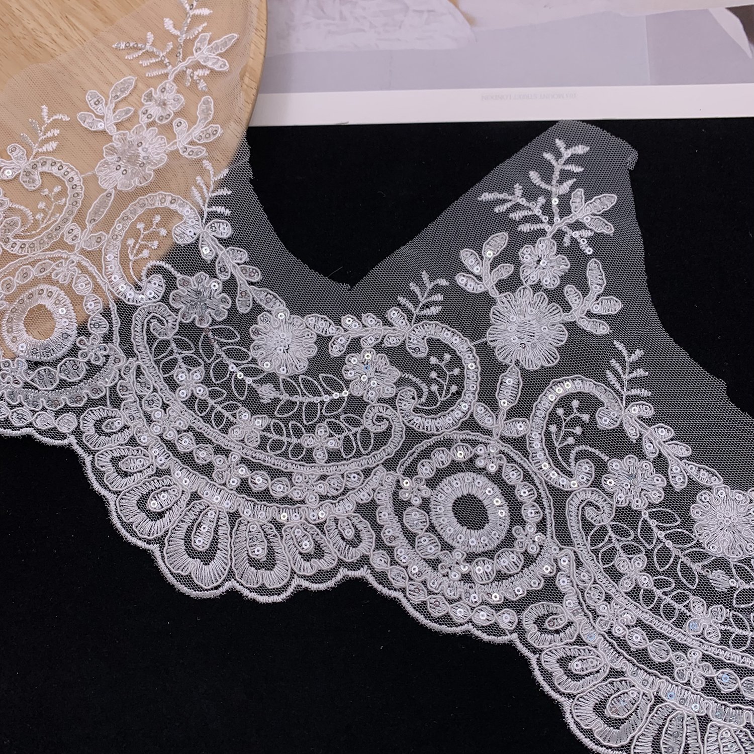 Custom Mesh Polyester Shiny Encaje Fancy Tulle Embroidery Organza Sequin Lace Trim