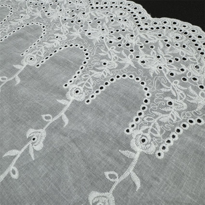 Fine woven cotton fabric carvend holes Trimming lace water soluble Embroidery border lace trim garment