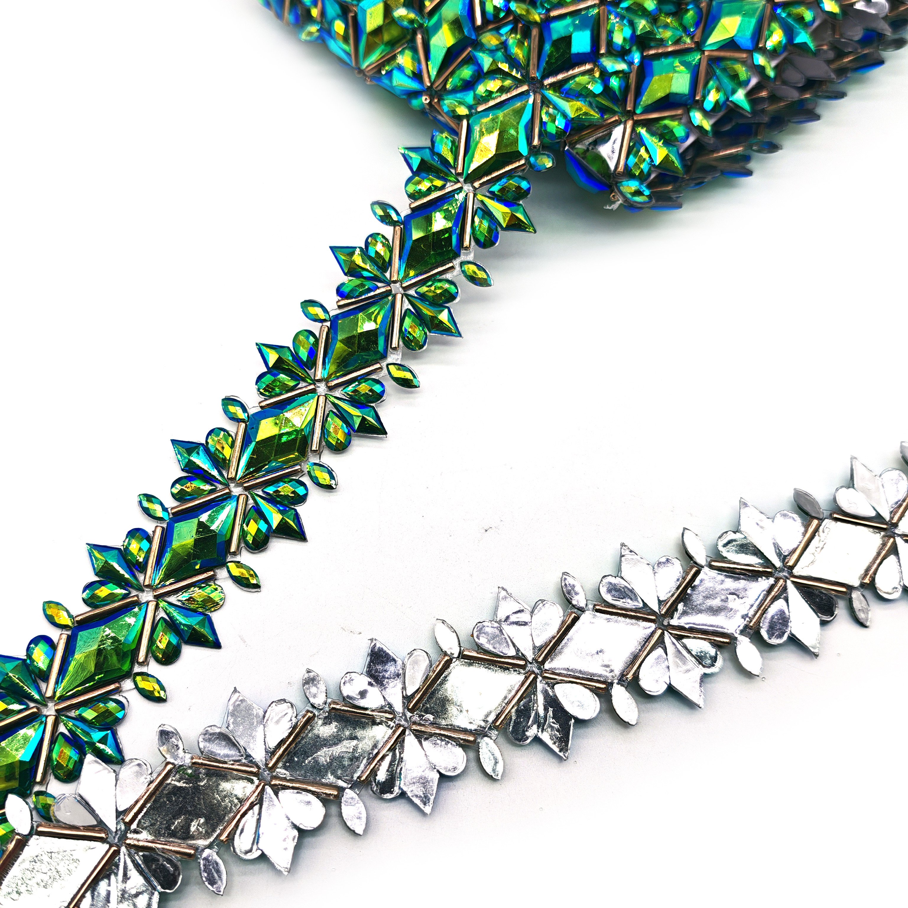 Customized Carnival Costume Decoration Supplier Green AB Iron on Resin Gem Trimming Hot Fix Rhinestone Chain for Carnival Dress