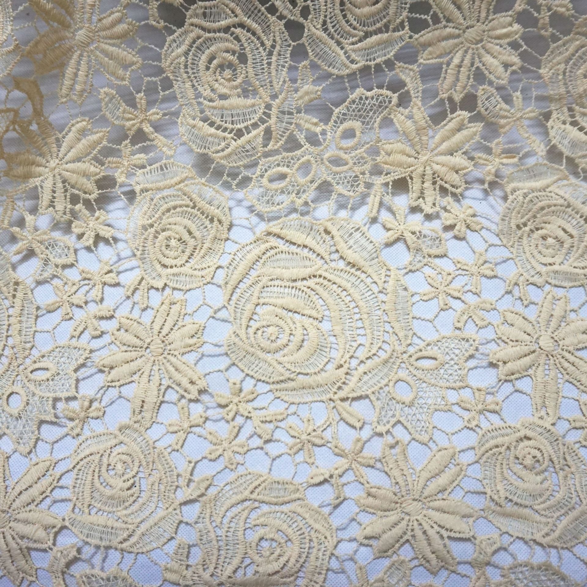 Customized Natural White Garment Accessory 15mm No Stretch Lace Trim Nylon Rose Flower Lace Trimming