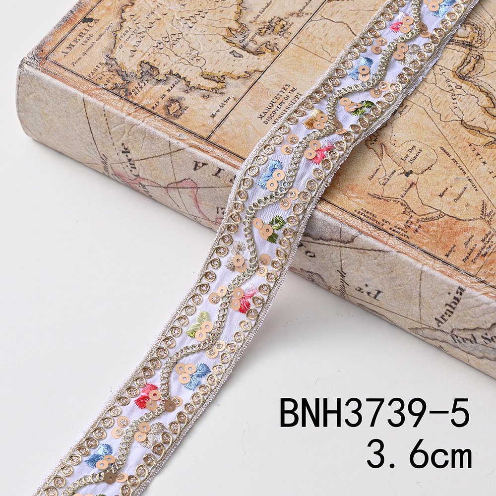 Wholesale High Quality Luxury Border Lace Trimming Ethnic Gold Cord Guipure Embroidery Lace Trim