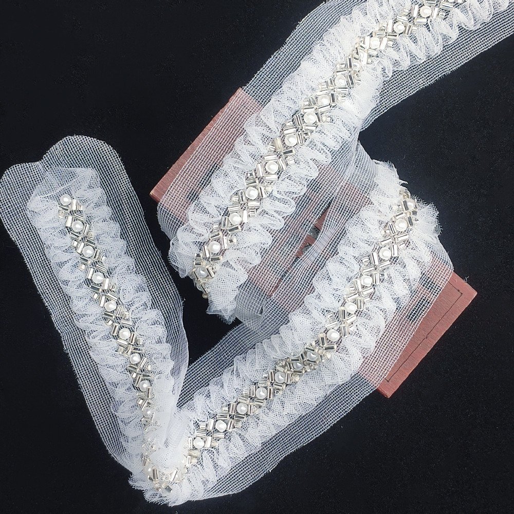 wholesale 3D embroidery tulle lace trimming with beads white sewing Lace ribbon for Bridal wedding dresses Evening Gown clothing