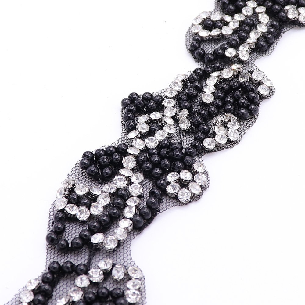 Factory Custom Wholesale New Lace Trims Decorative Lace Tape Handsewing Plastic Pearls Lace Trim With Rhinestones