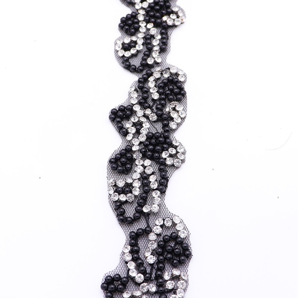 Factory Custom Wholesale New Lace Trims Decorative Lace Tape Handsewing Plastic Pearls Lace Trim With Rhinestones