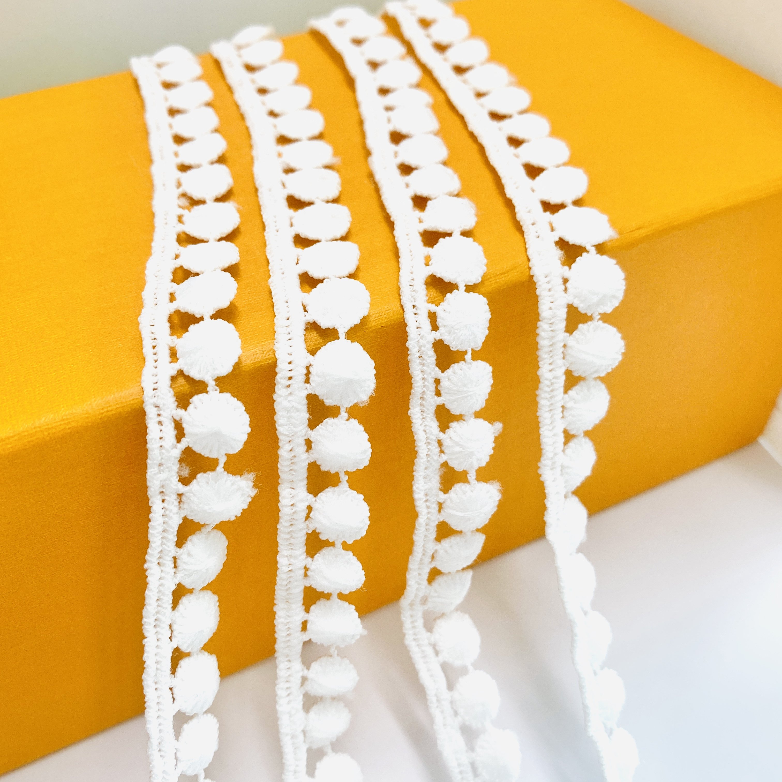 Wholesale 1cm wide White cotton Embroidery tassel fringe Lace Trim Fabric for Dress Embroidery Water Soluble Laces