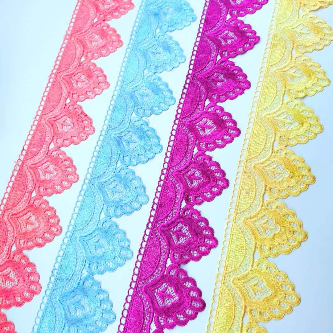 Wholesale Free Sample Factory Guipure Lace Trim Cheap Polyester Embroidery 3d Flower Lace Trim For Dress