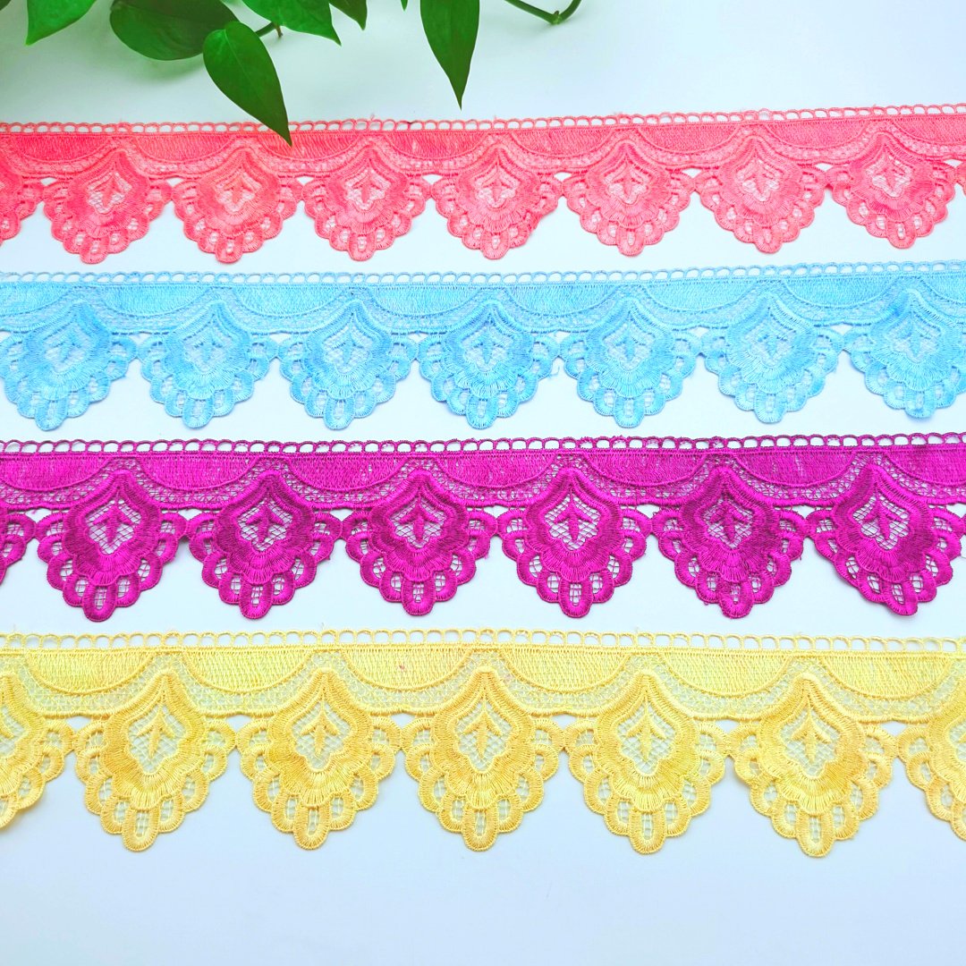 Wholesale Free Sample Factory Guipure Lace Trim Cheap Polyester Embroidery 3d Flower Lace Trim For Dress