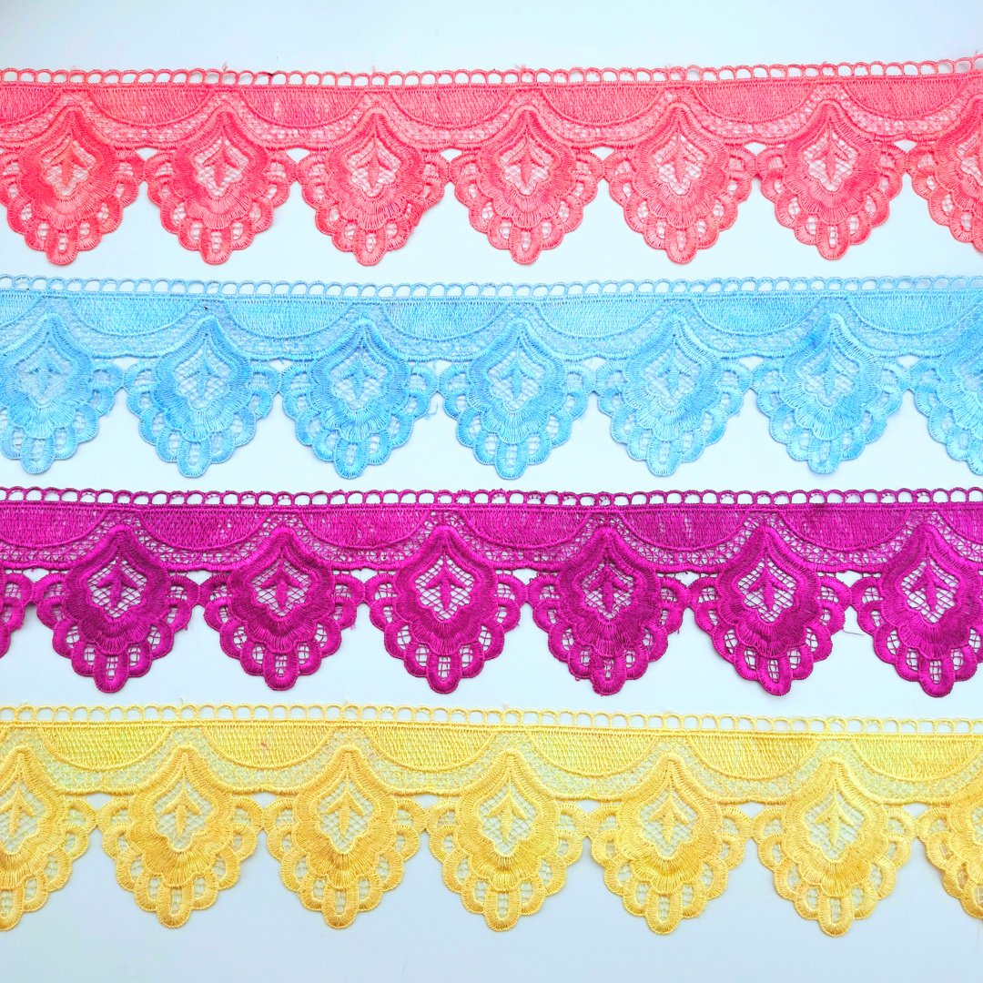 Wholesale Free Sample Factory Guipure Lace Trim Cheap Polyester Embroidery 3d Flower Lace Trim For Dress