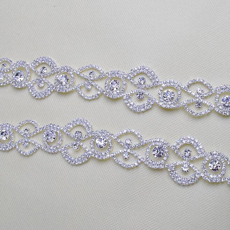 Popular Cyrstal Design Custom Rhinestone Trim Design Iron On Hot Fix Motif For Clothes