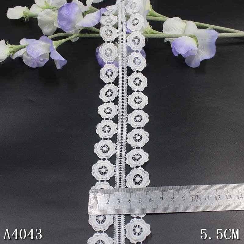 Factory Wholesale Embroidered Water Soluble White Guipure 4cm Black Milk Silk flower chemical Lace Polyester Trim