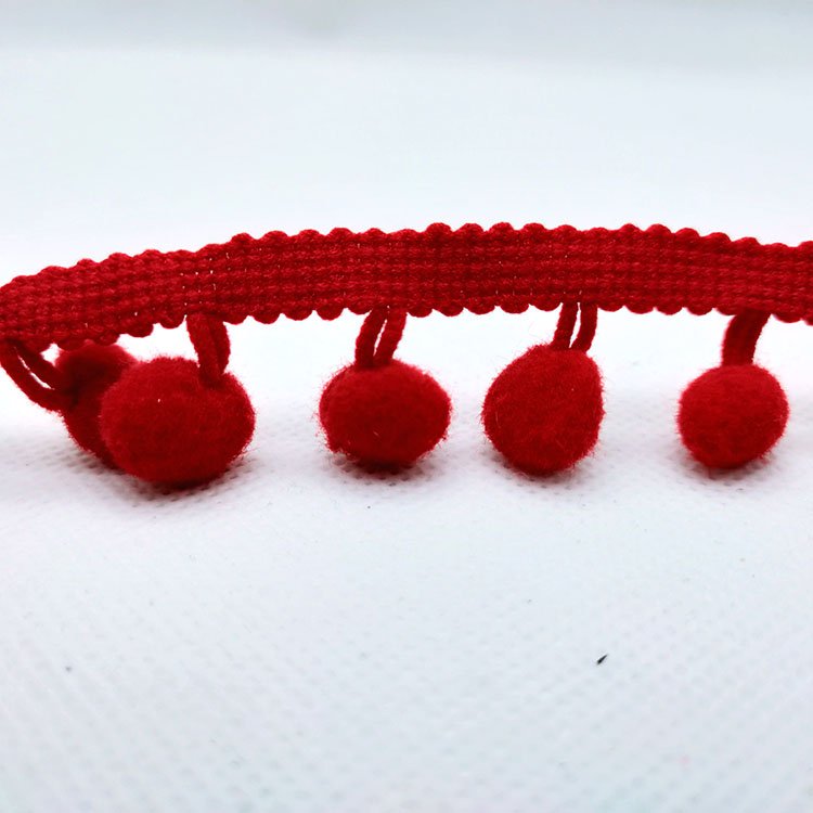 Stock wholesale 1cm diameter red cotton pom pom lace trim for garment accessories