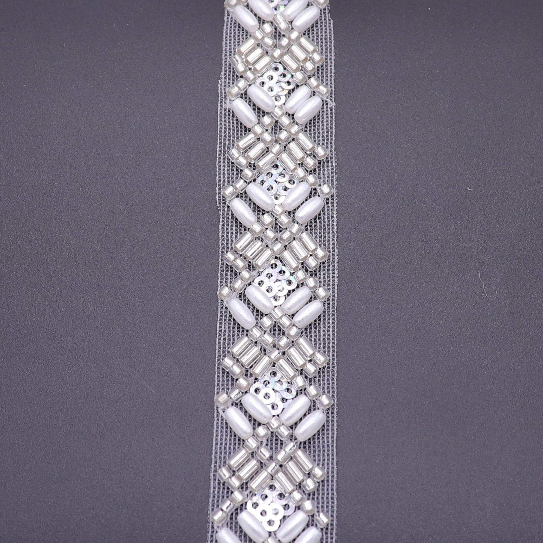 Customized Best Designer Beaded Lace Applique Trim Beaded Embroidered Tape Pearl Trim Lace